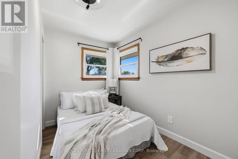 180 Forest Avenue — photo 15 of 34
