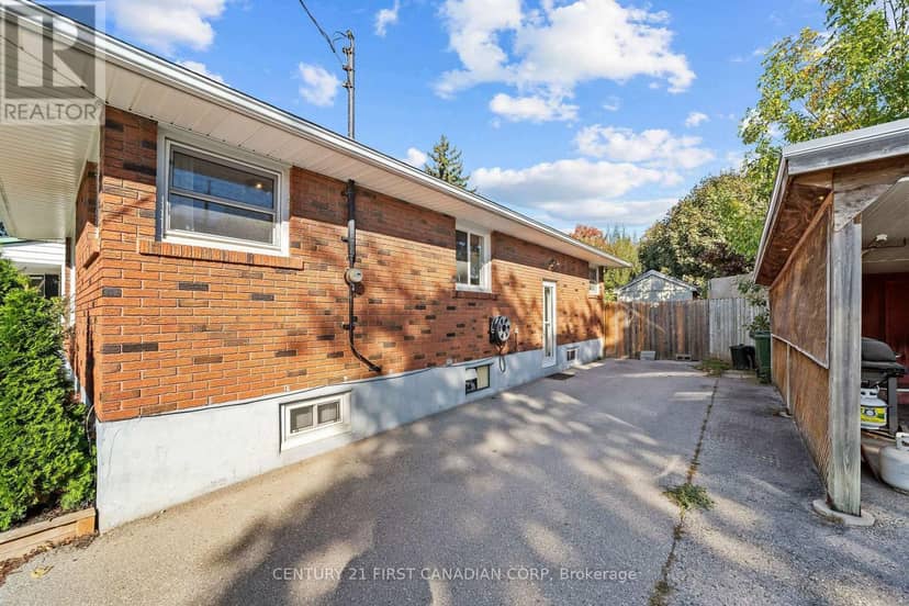 180 Forest Avenue, St. Thomas, photo 4