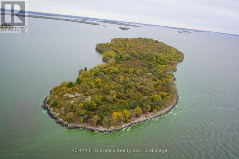 S1048 Massacre Island — photo 3 of 40