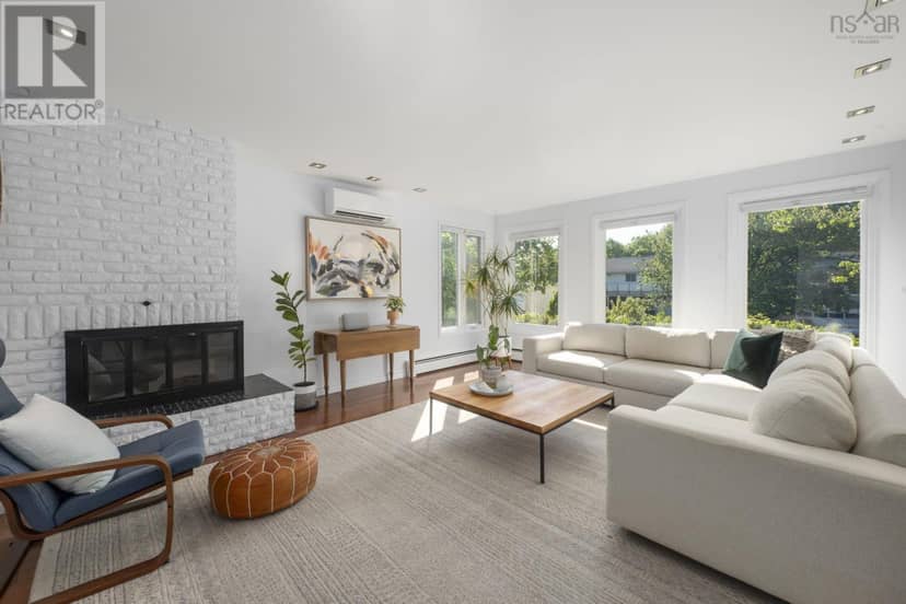 75 Bayview Road — photo 3 of 40