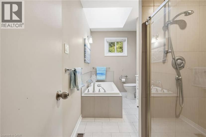 31 SHAKESPEARE Avenue — photo 16 of 28