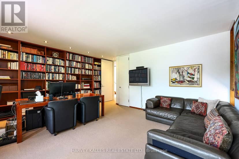 36 Millbank Avenue — photo 30 of 37