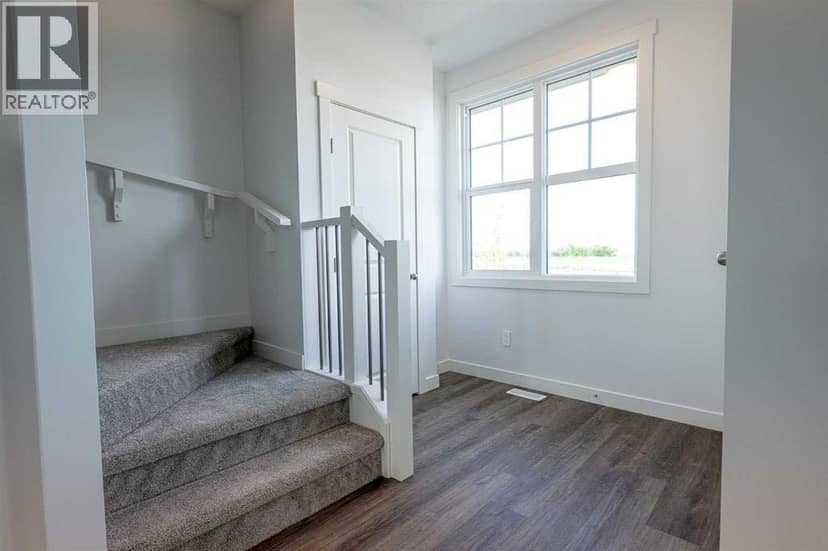8625 Copperwood Road, Grande Prairie, photo 2
