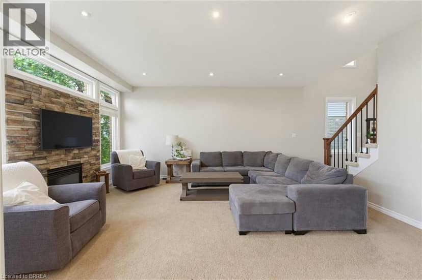 196 MCGUINESS Drive, Brantford, photo 6