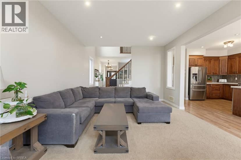 196 MCGUINESS Drive, Brantford, photo 7