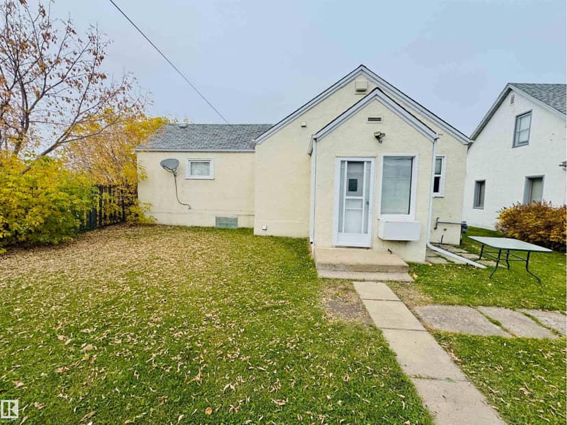 4829 51 AV — photo 14 of 22