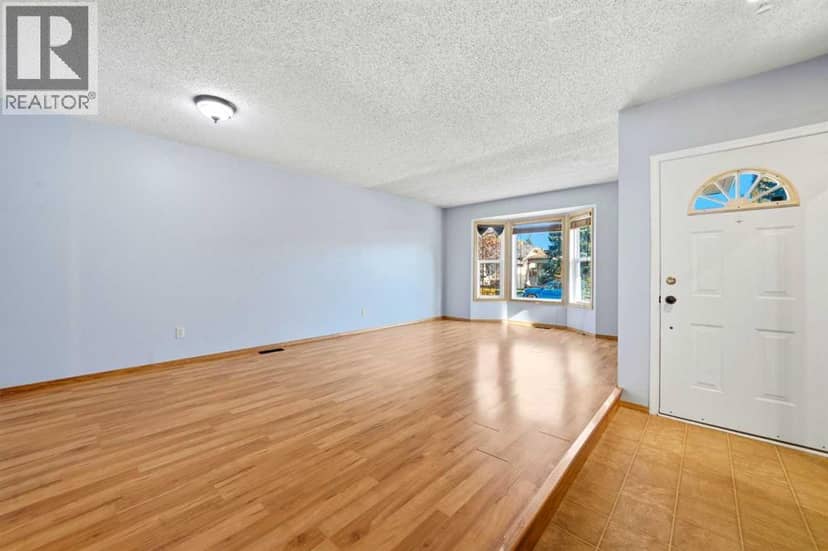 16279 5 Street SW, Calgary, photo 6