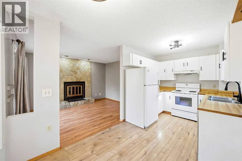 16279 5 Street SW — photo 18 of 40