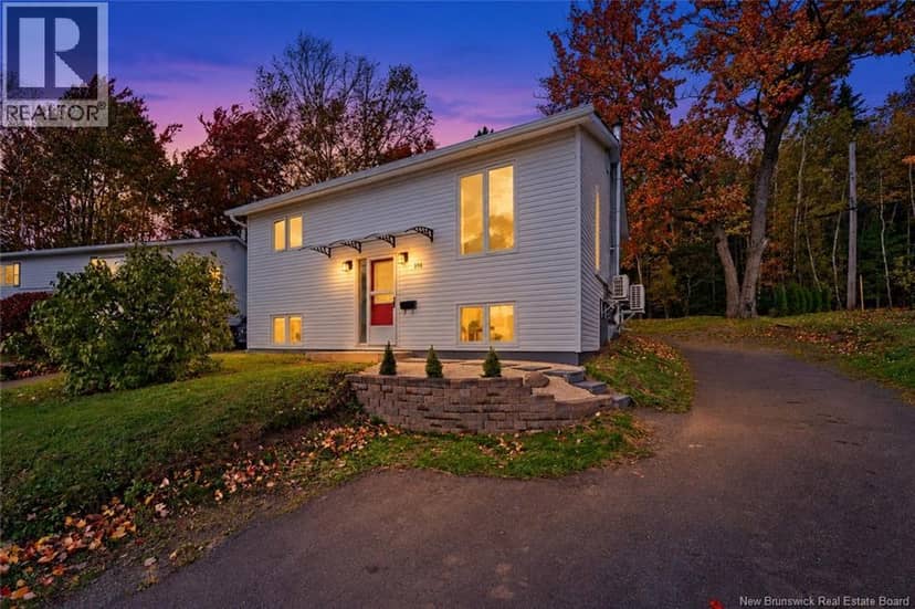 316 Westbrook Circle — photo 4 of 40
