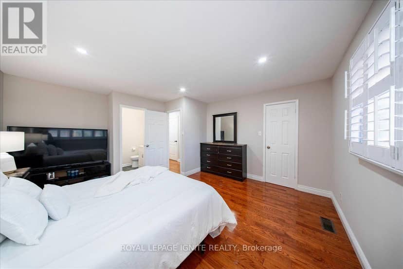 #103 - 1180 Mississauga Valley Boulevard — photo 16 of 30
