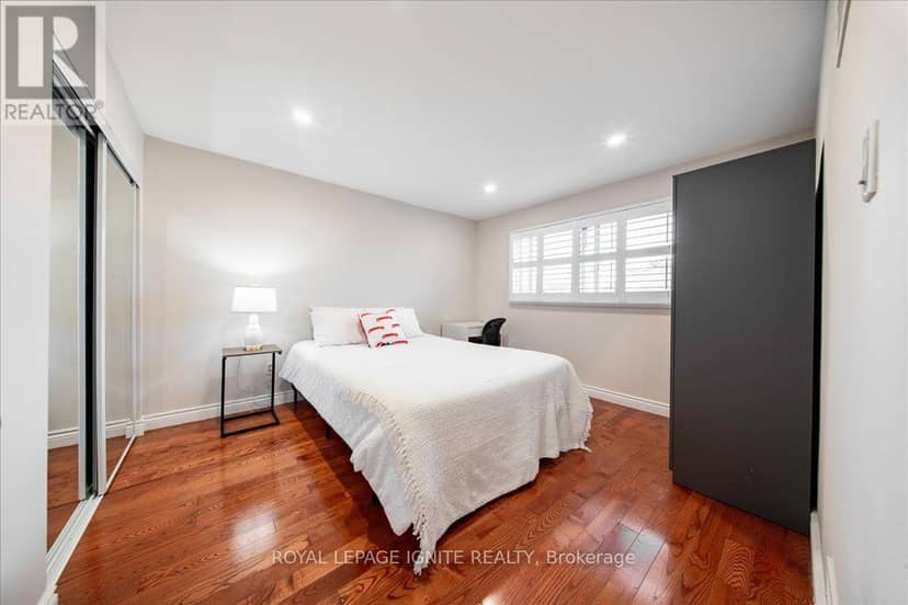 #103 - 1180 Mississauga Valley Boulevard — photo 18 of 30