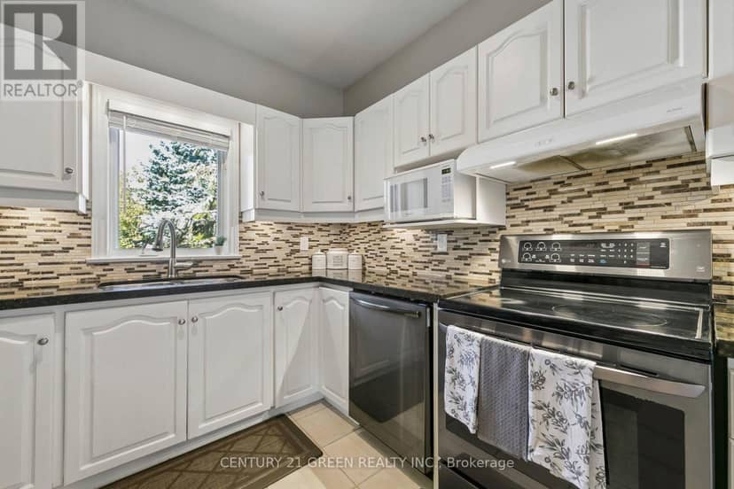 2024 Grovetree Lane — photo 14 of 40