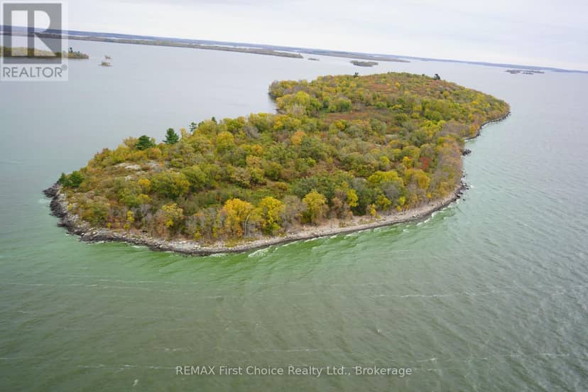 S1048 Massacre Island — photo 21 of 40