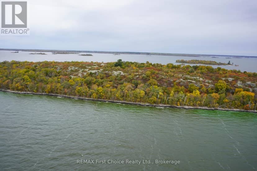S1048 Massacre Island — photo 36 of 40