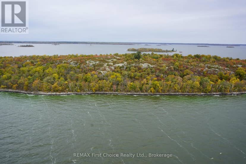 S1048 Massacre Island — photo 6 of 40