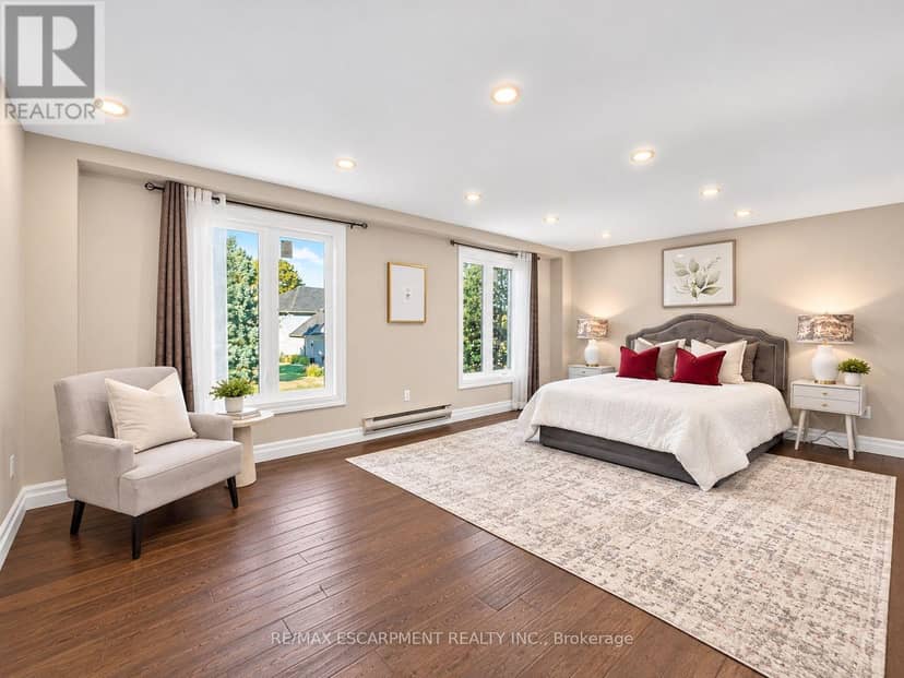 12 Sundrop Court — photo 11 of 40