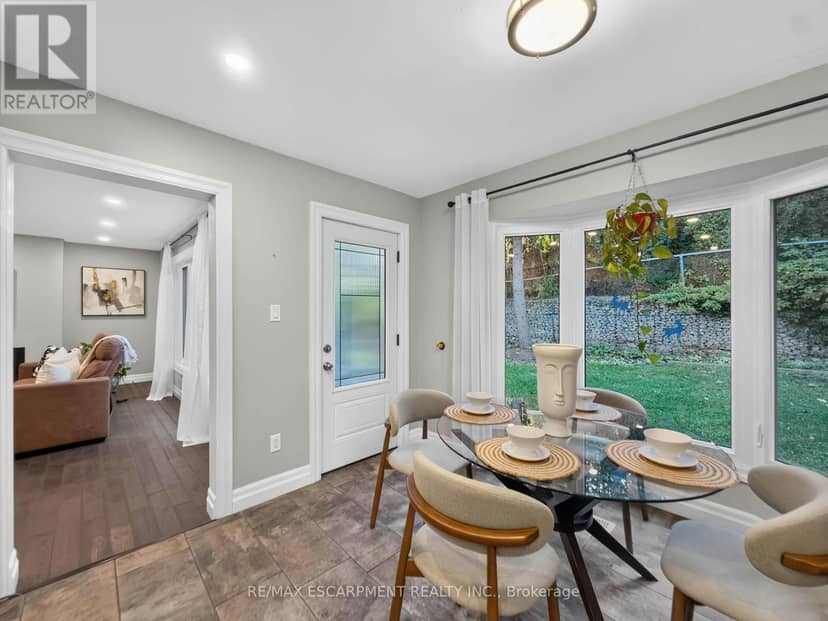 12 Sundrop Court — photo 17 of 40