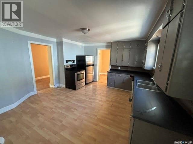 9 Tenant STREET — photo 6 of 19
