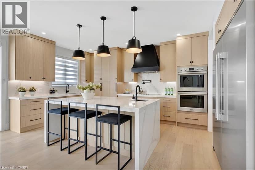 1048 WALTON Avenue — photo 13 of 40
