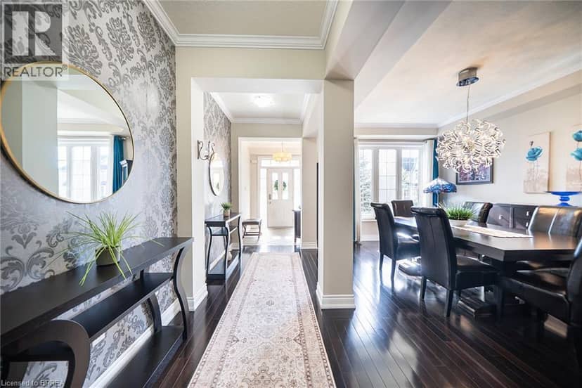 10 BISSET Avenue — photo 10 of 40