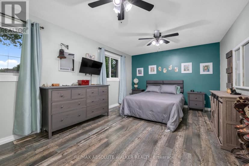 331 Wolfe Crescent — photo 11 of 31