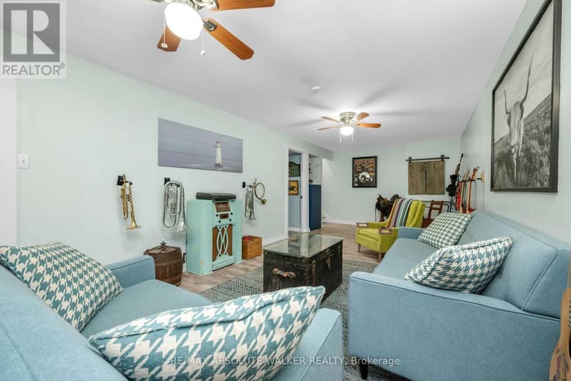 331 Wolfe Crescent — photo 16 of 31