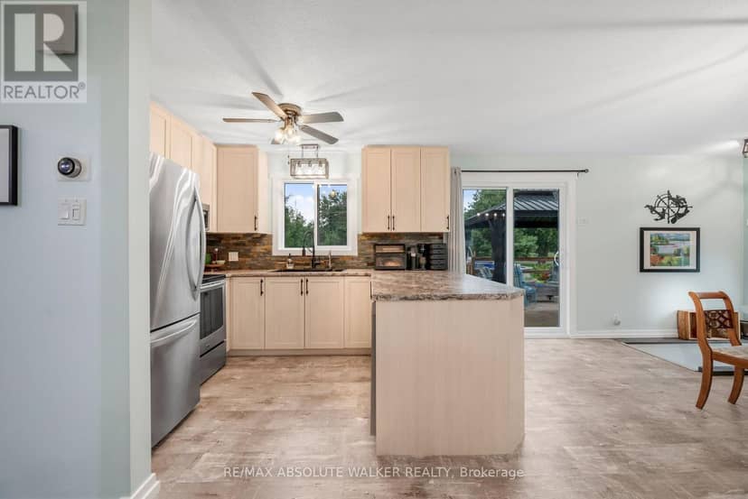 331 Wolfe Crescent — photo 6 of 31