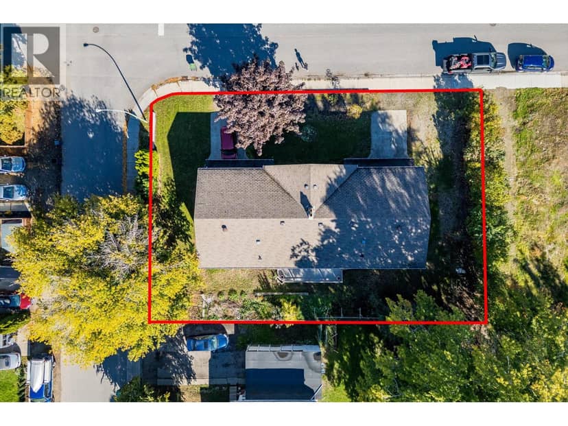 1011-1013 Lawson Avenue, Kelowna, photo 3