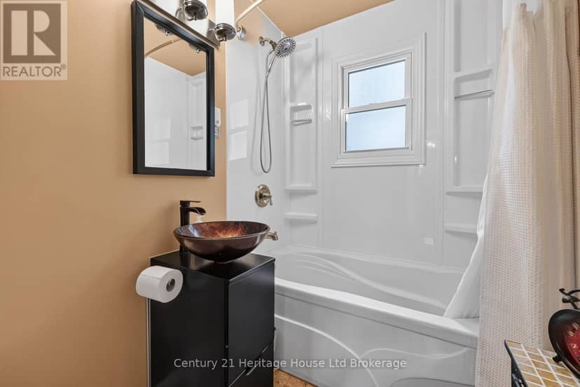 209 Butler Street — photo 16 of 31