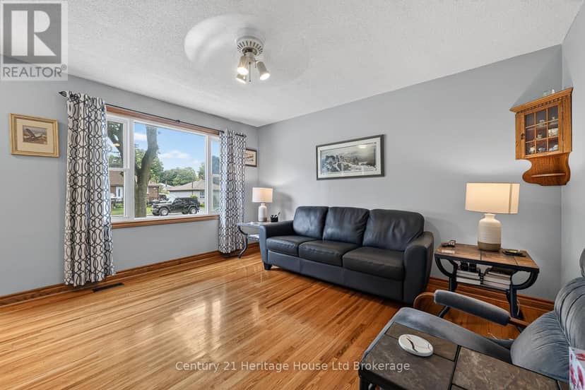 209 Butler Street — photo 2 of 31