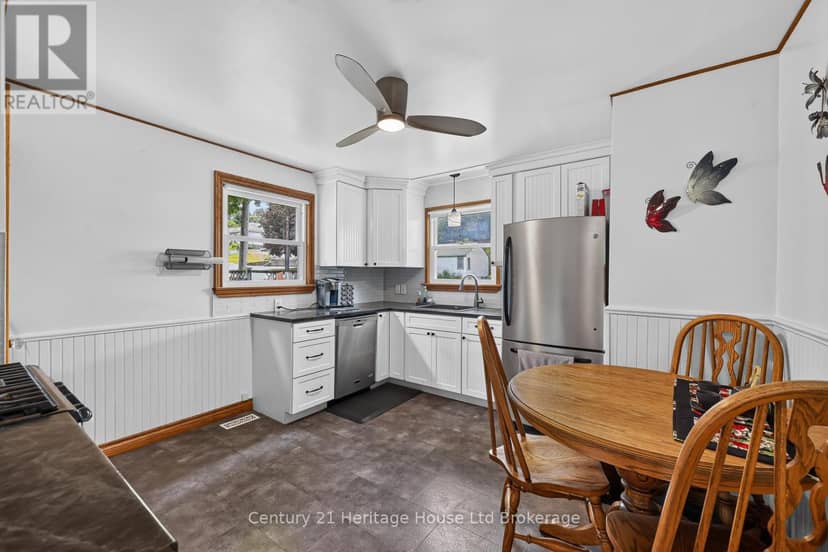 209 Butler Street — photo 3 of 31