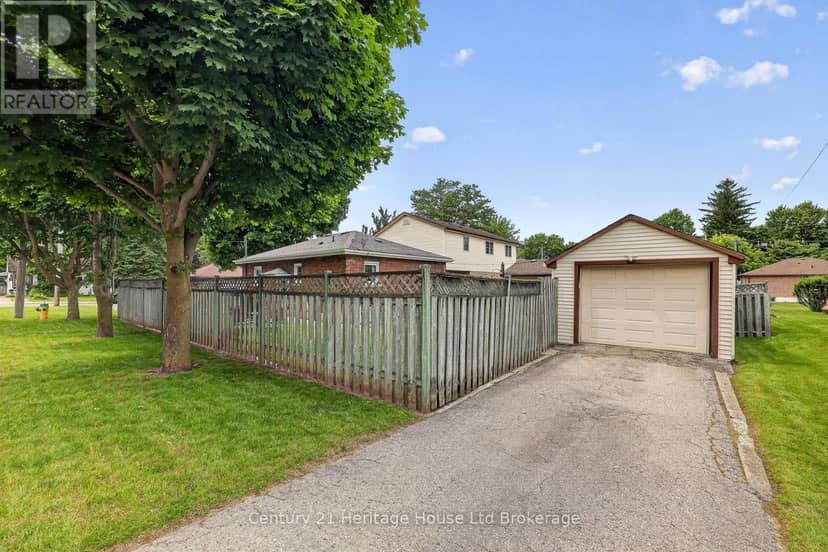 209 Butler Street — photo 4 of 31