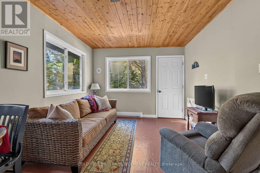 1135 Green Bay Road — photo 12 of 20