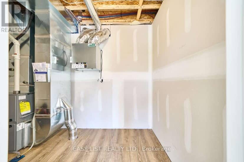 71 Addyman Crescent — photo 14 of 40