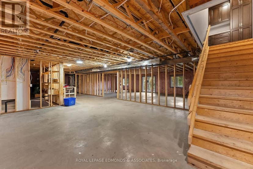 15 Hannah Street — photo 27 of 40