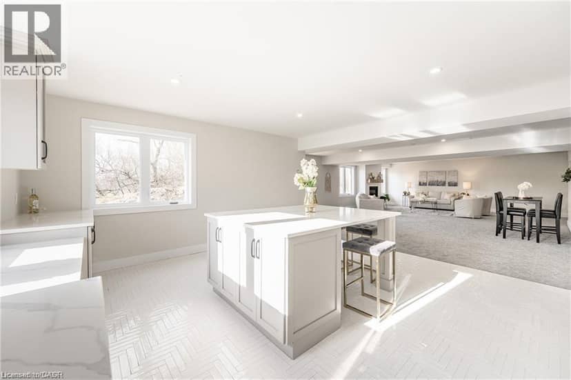 1050 WALTON Avenue — photo 35 of 40