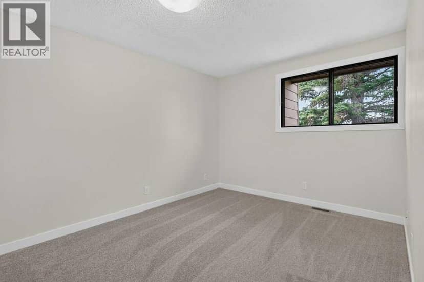 106, 5404 10 Avenue SE — photo 23 of 35