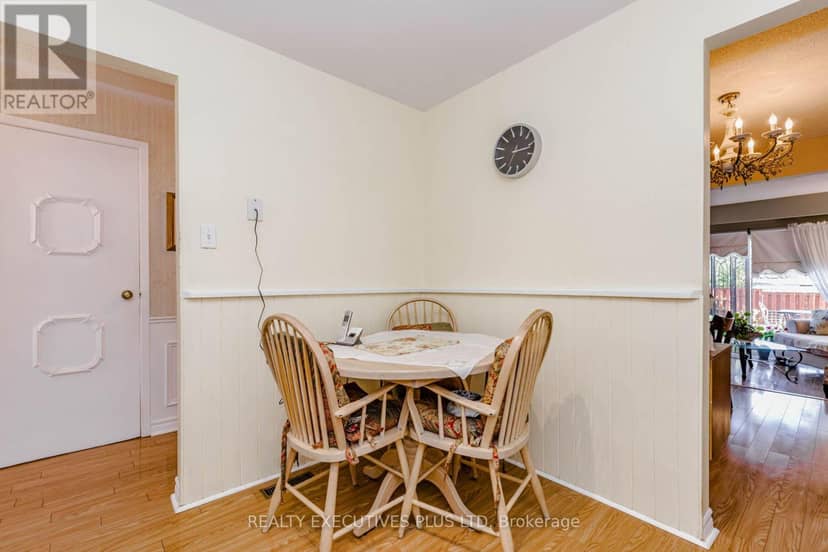 15 Mangrove Road — photo 11 of 32