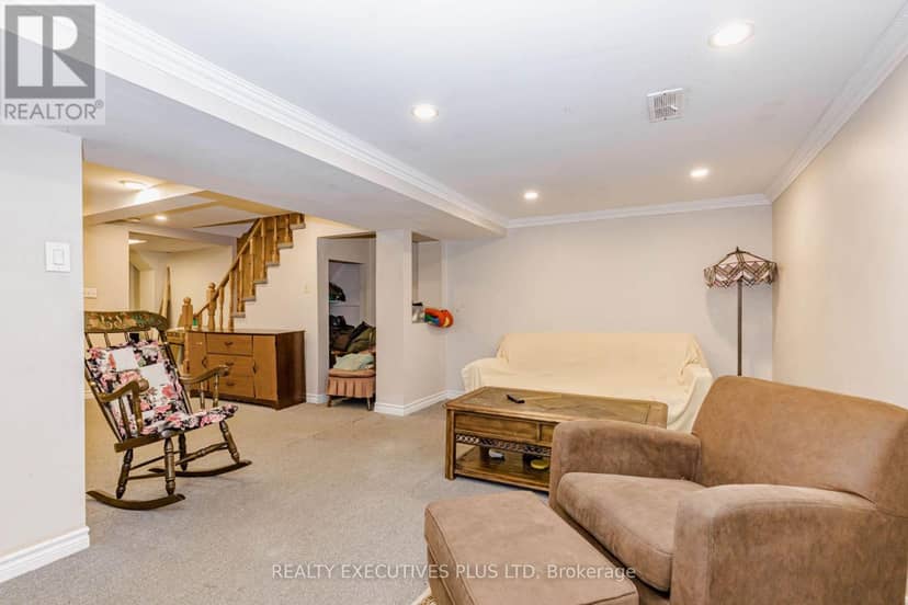 15 Mangrove Road — photo 28 of 32