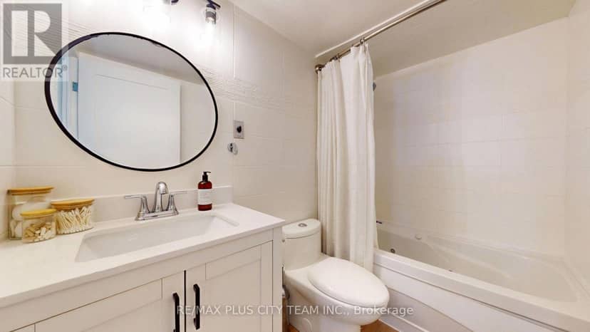 123 - 77 Maitland Place — photo 15 of 34