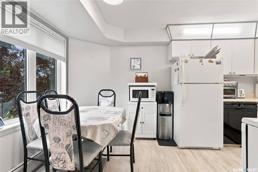 204 214 Ross AVENUE — photo 8 of 29