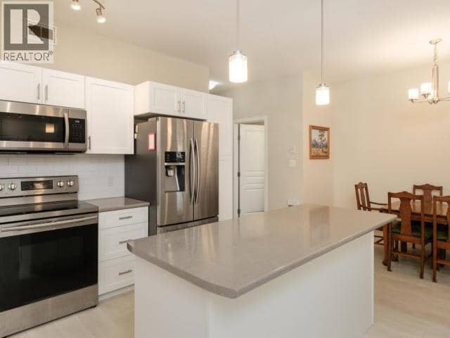 15-92 Iskoot Crescent — photo 9 of 27