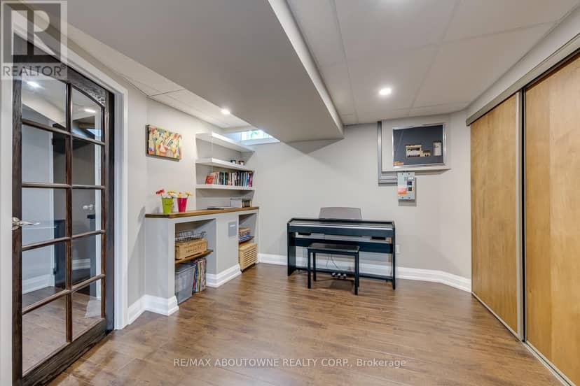1198 Potters Wheel Crescent — photo 37 of 40