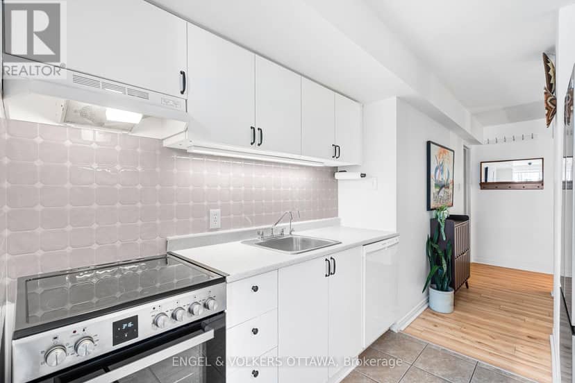 3 - 4 O'Meara Street — photo 12 of 38