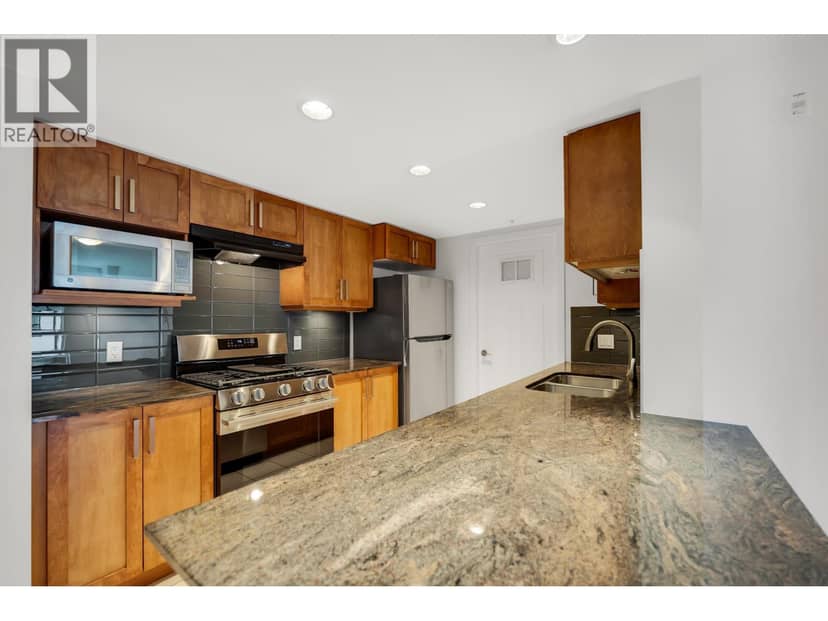 305 1212 MAIN STREET, Squamish, photo 7