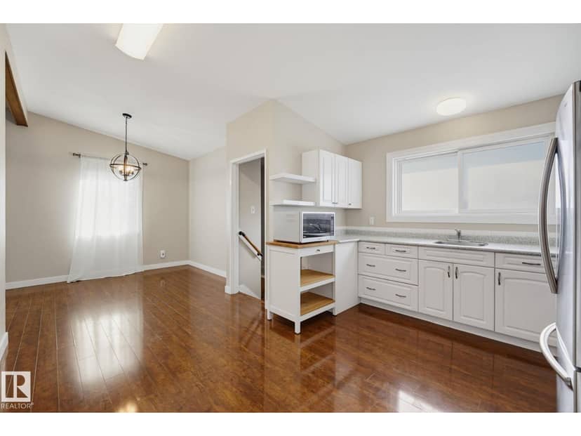 16415 87 AV NW — photo 9 of 35