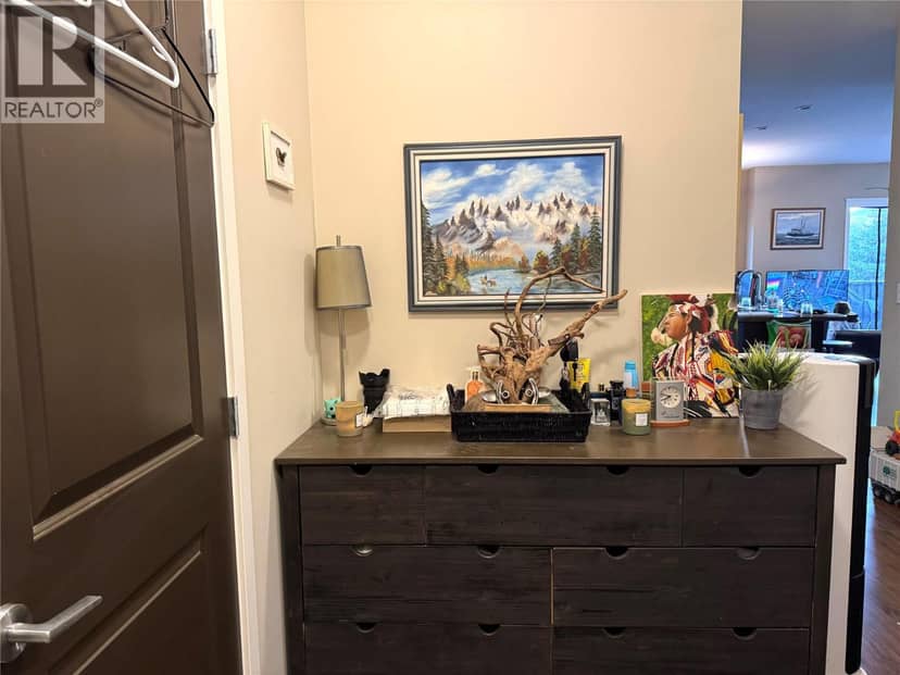 2799 Clapperton Avenue Unit# 306, Merritt, photo 2