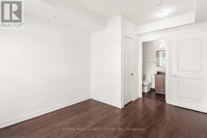 1009 - 4655 Glen Erin Drive E — photo 23 of 40