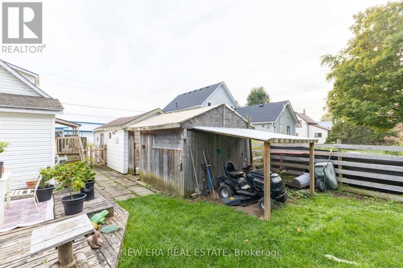 276 Upper Queen Street Avenue — photo 28 of 29