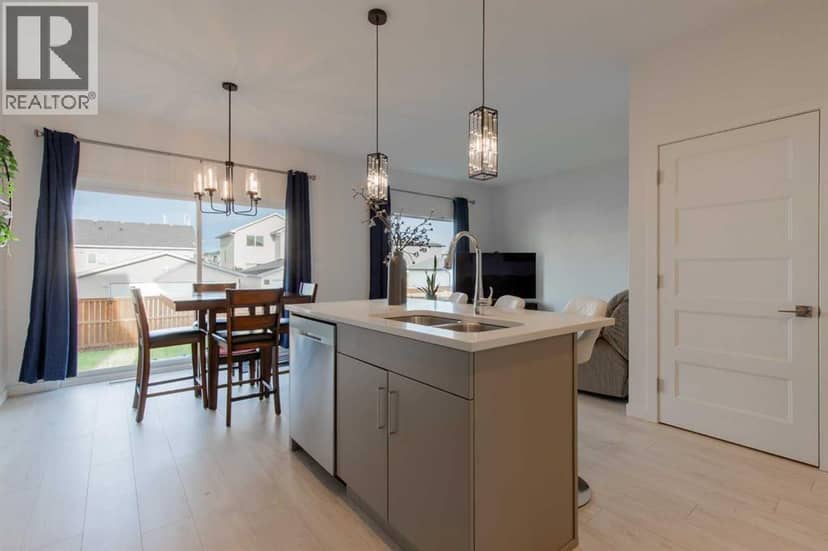 22 Goldenrod Place W — photo 11 of 40